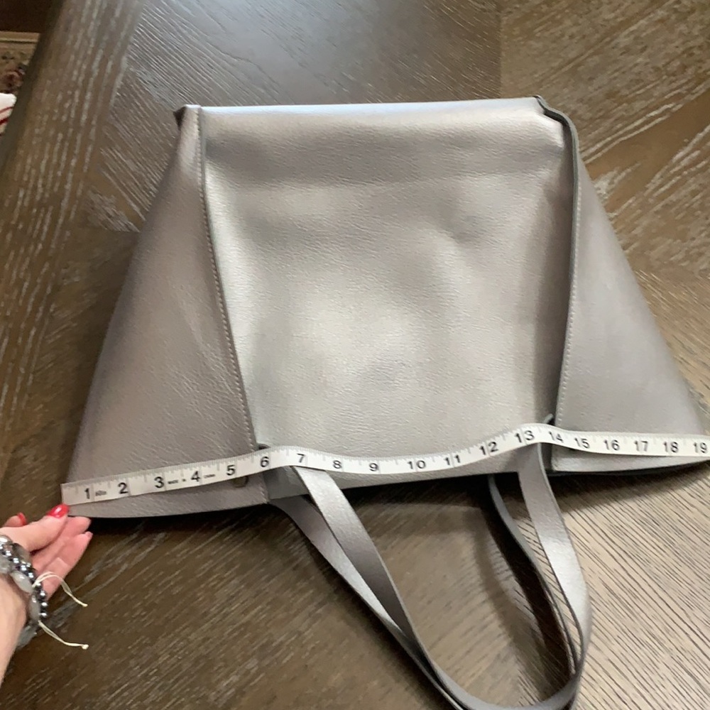 Neiman Marcus silver faux leather with handles tote bag - Picture 16 of 17